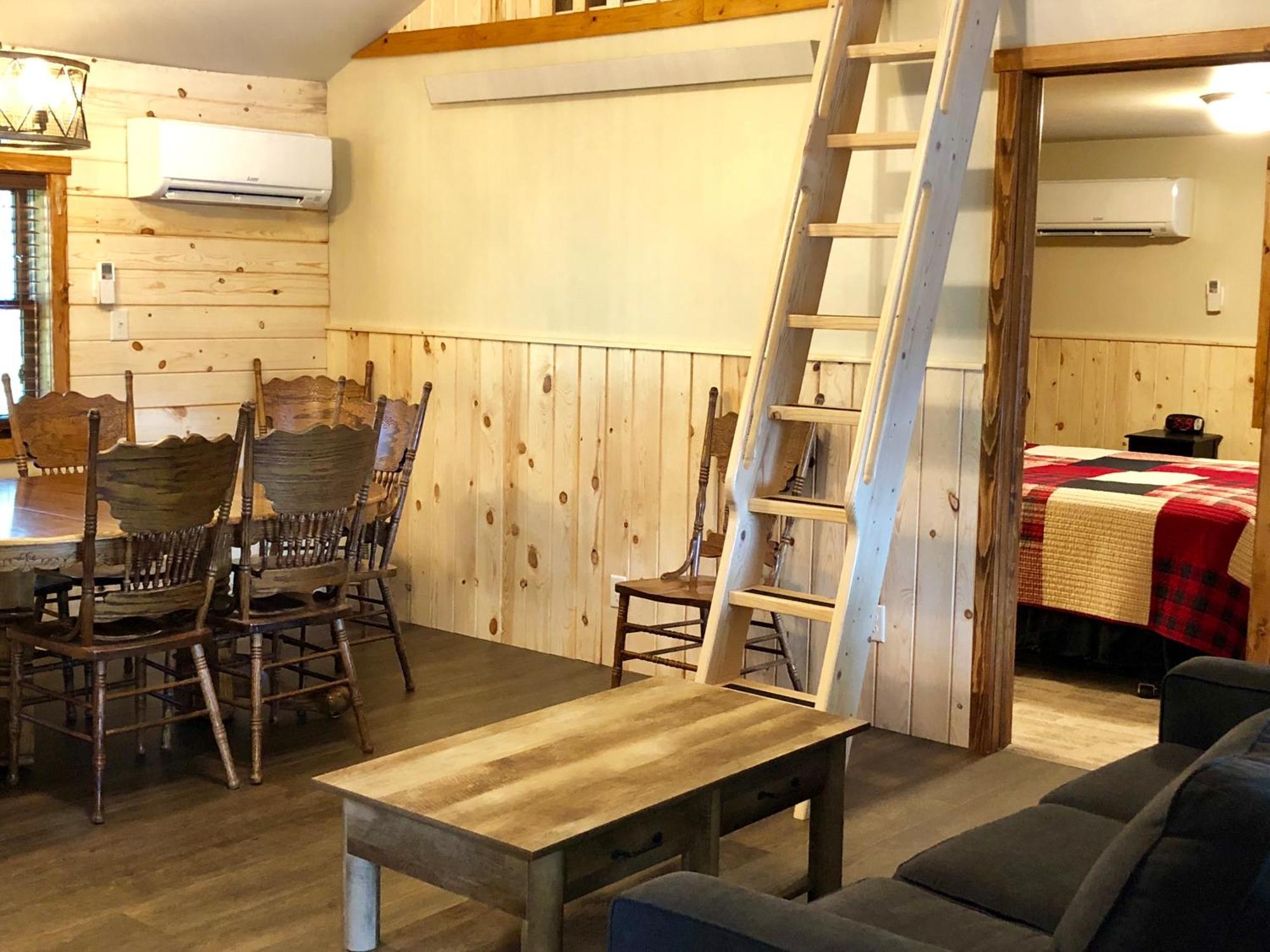 Rockerville Lodge & Cabins Keystone Room photo