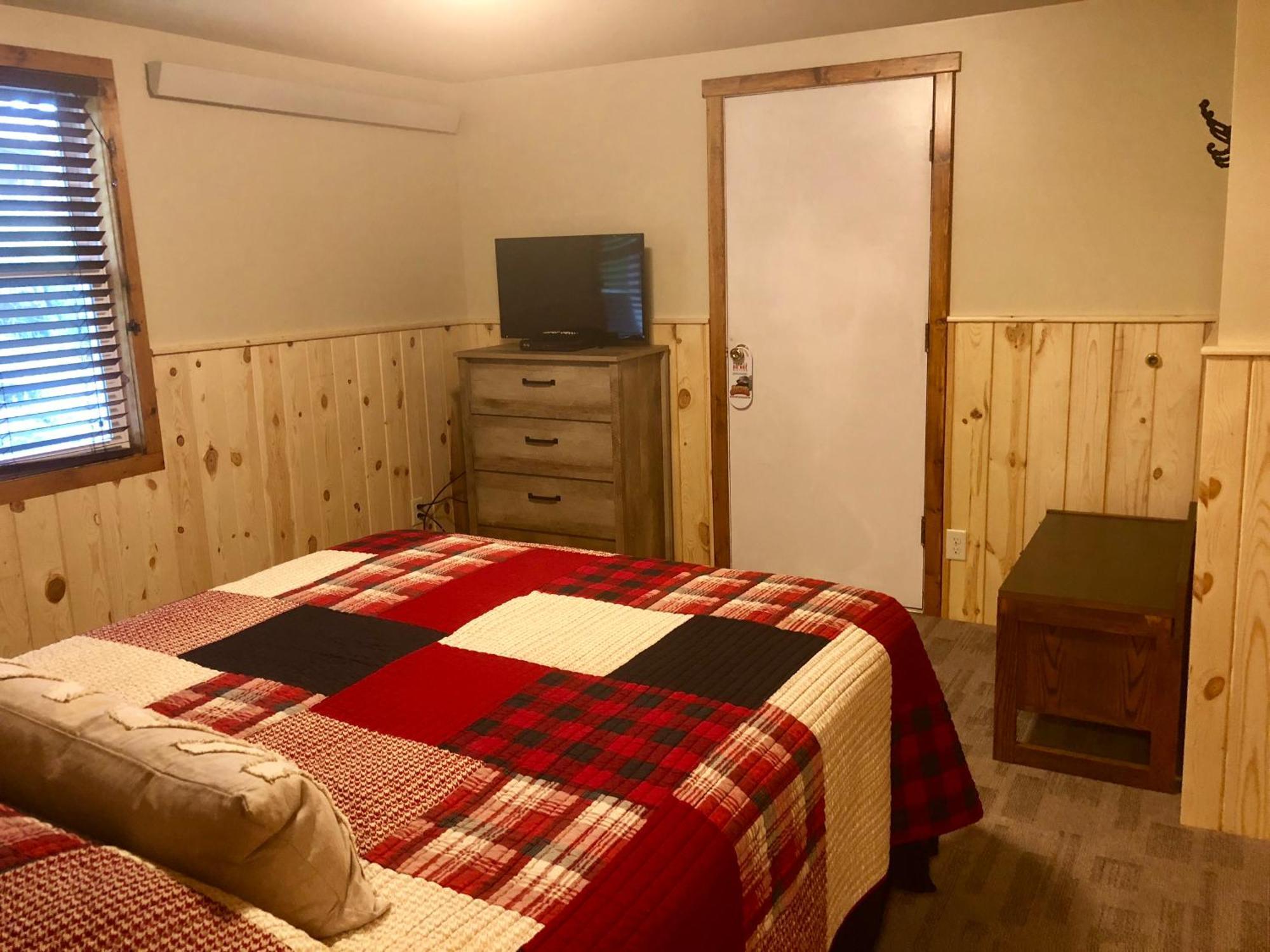 Rockerville Lodge & Cabins Keystone Room photo