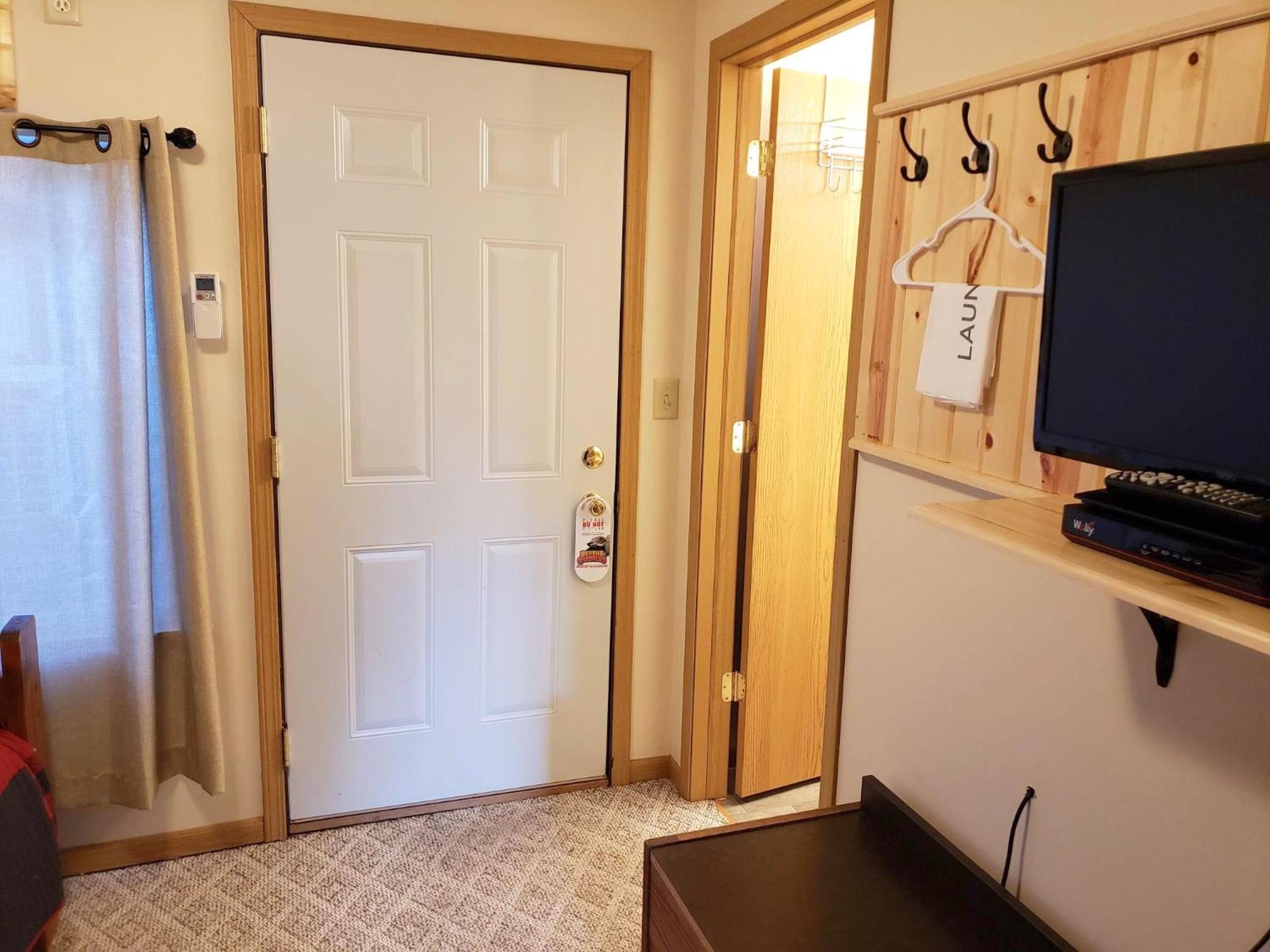 Rockerville Lodge & Cabins Keystone Room photo