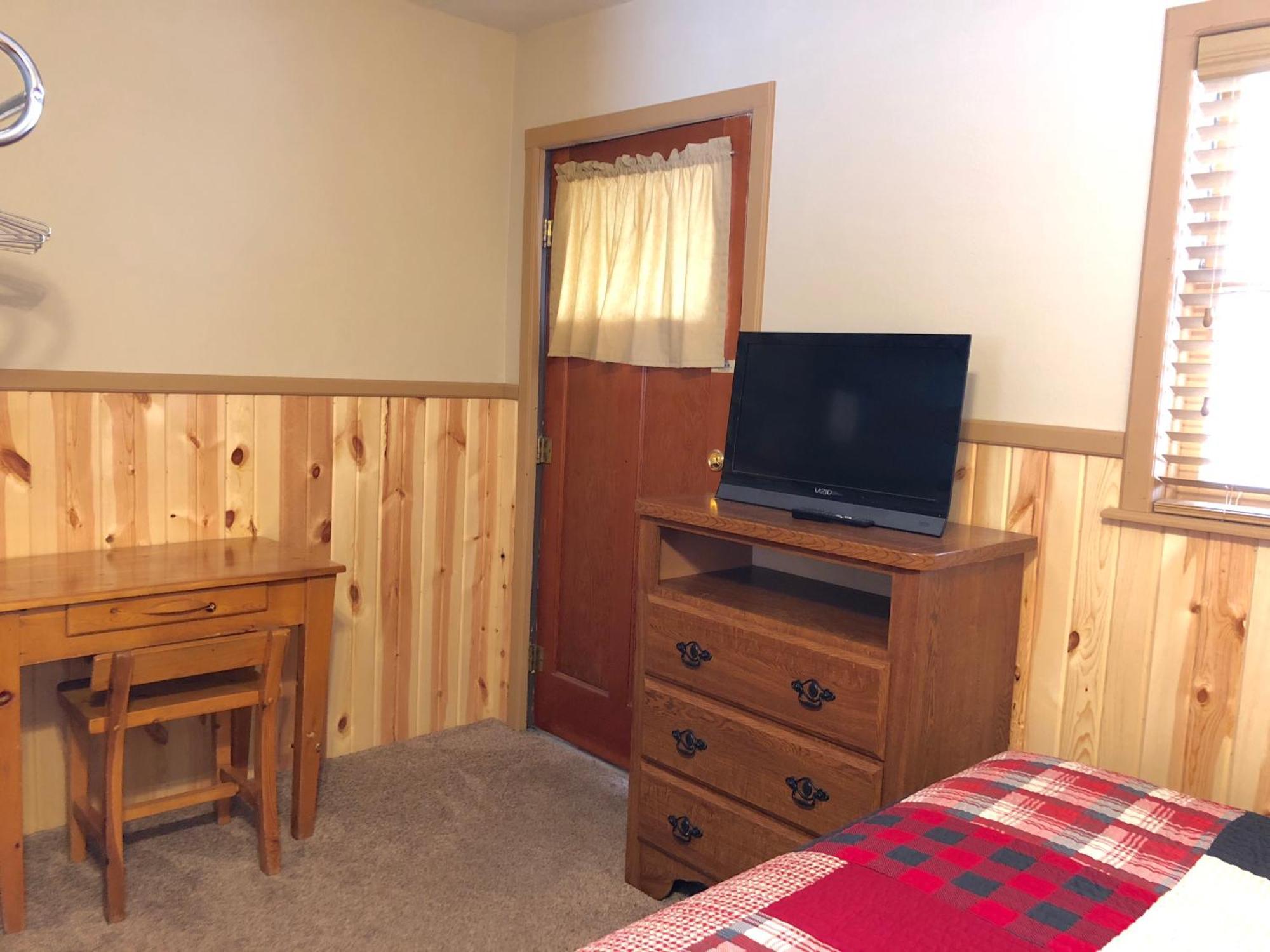 Rockerville Lodge & Cabins Keystone Room photo